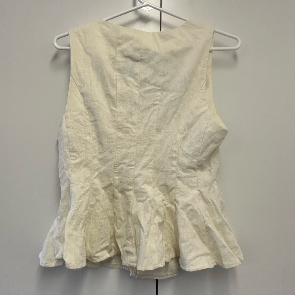 Commense Cream Buttoned Tank Top - Picture 10 of 12